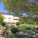D'hote Les Ondines Bed & Breakfast 3*