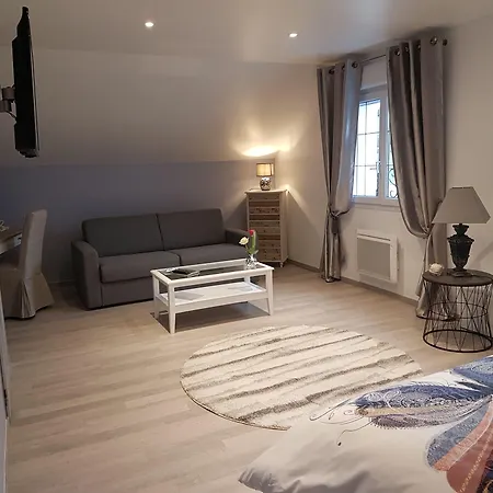 D'hote Les Ondines Bed & Breakfast 3*