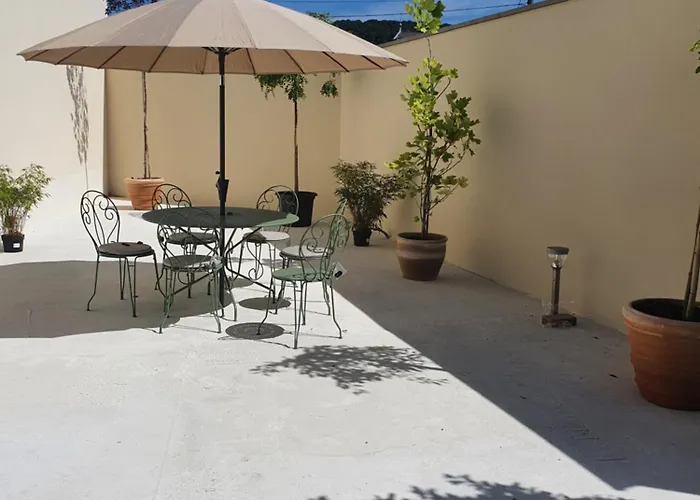 לינה וארוחת בוקר D'hote Les Ondines