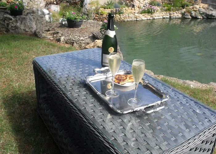 D'hote Les Ondines Bed & Breakfast